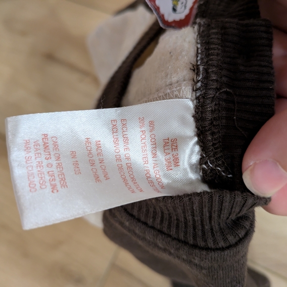 Vintage Y2K Snoopy Baby Sweatshirt - Picture 6 of 6